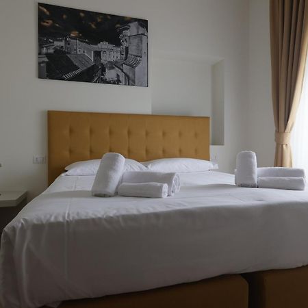 B&B A Picture Of Рим Екстериор снимка