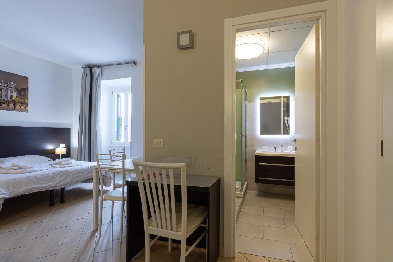 B&B A Picture Of Рим Екстериор снимка