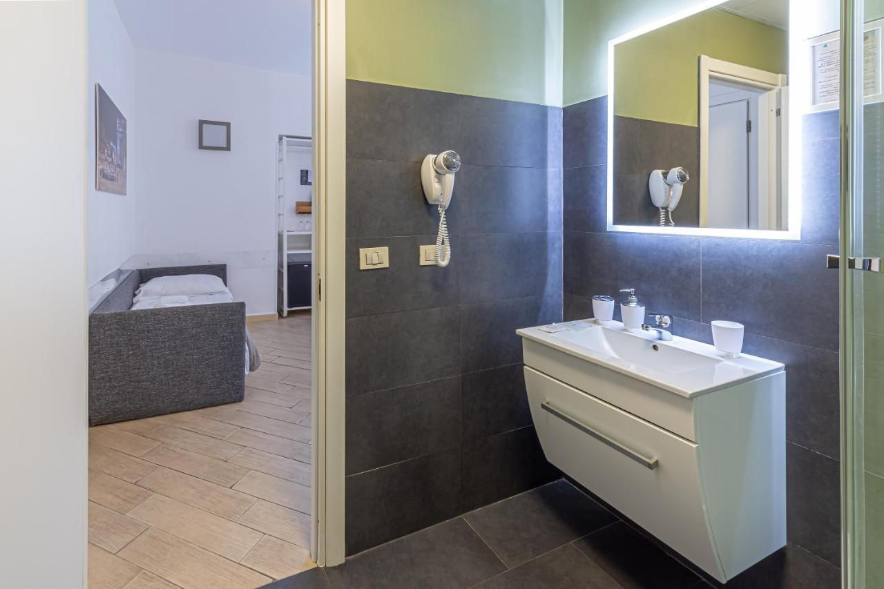 B&B A Picture Of Рим Екстериор снимка