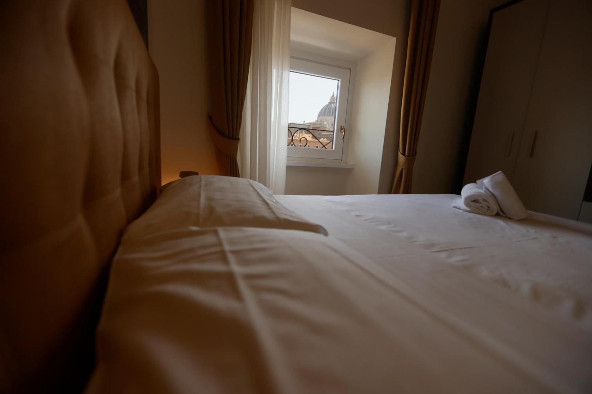 B&B A Picture Of Рим Екстериор снимка