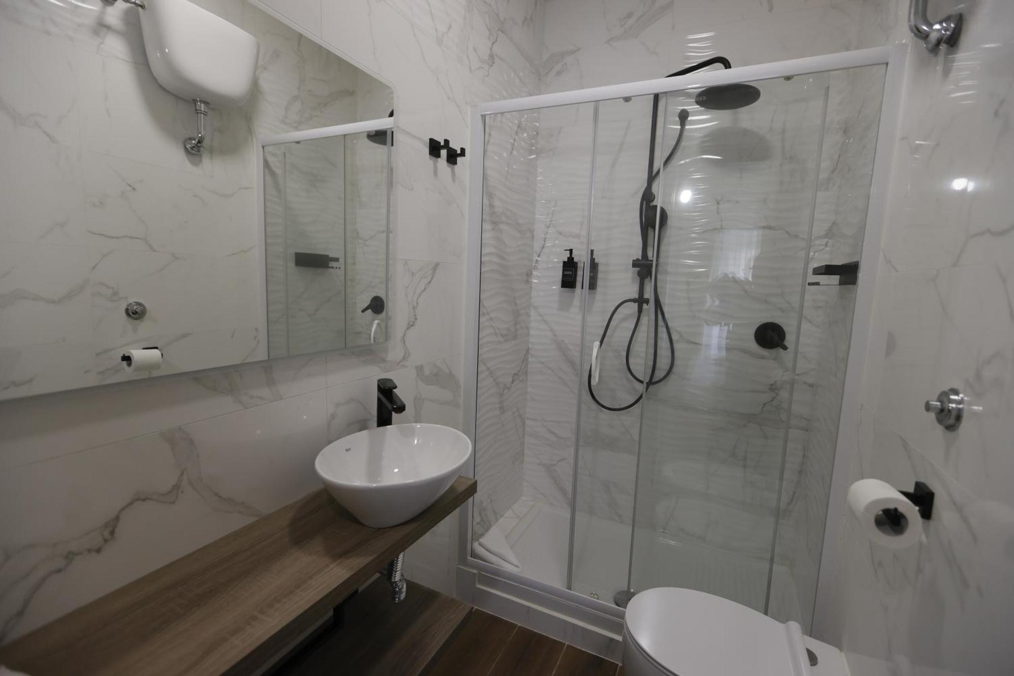 B&B A Picture Of Рим Екстериор снимка