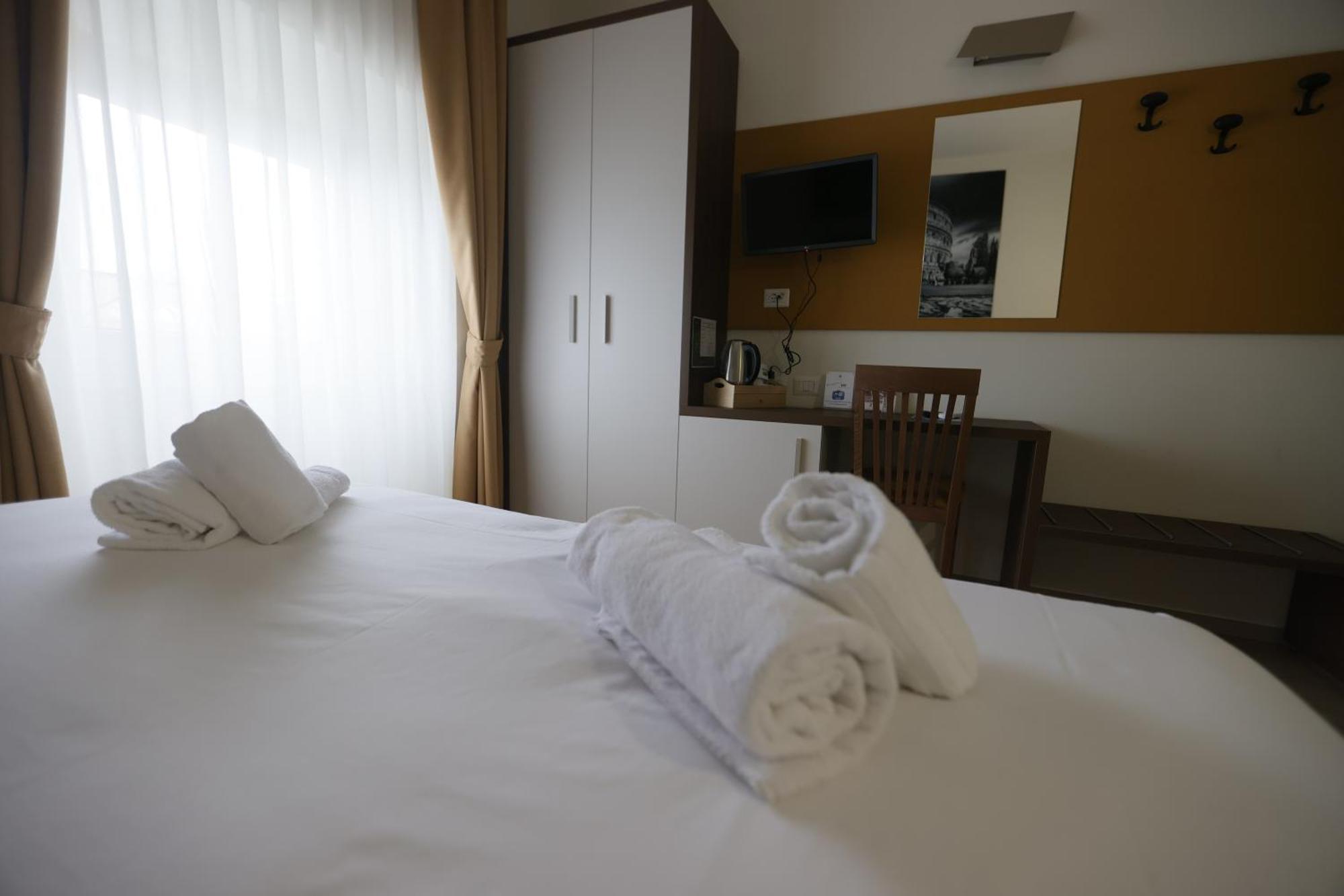 B&B A Picture Of Рим Екстериор снимка